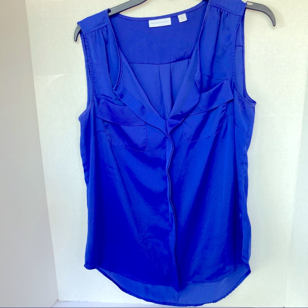 ⭐️ New York and Company blue dress blouse ⭐️